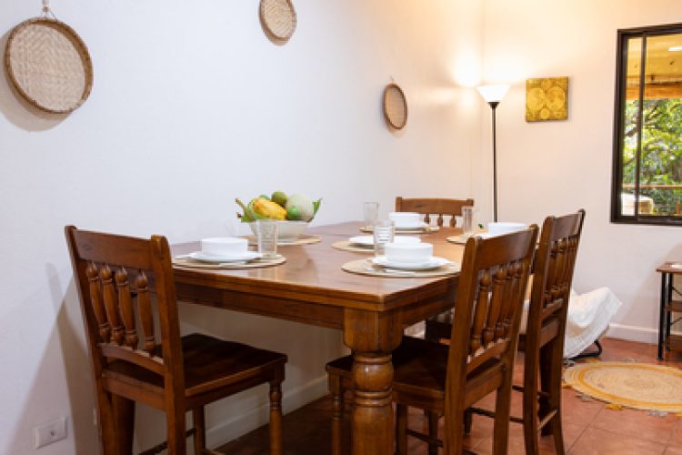 Dinning table