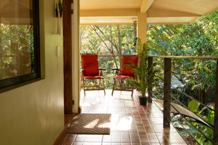 Hallway to the main door and balcony